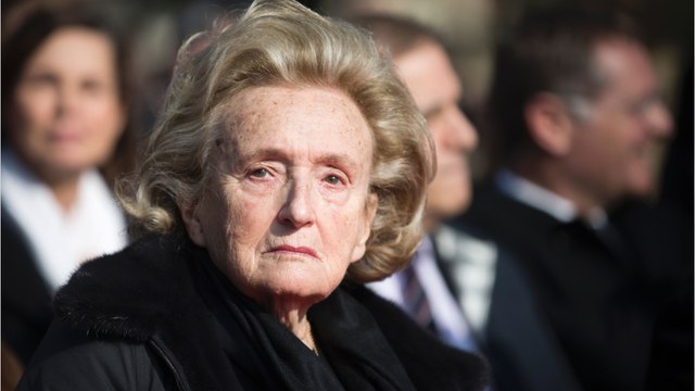 GALA VIDEO - Bernadette Chirac affaiblie : que sait-on sur son état de santé ?