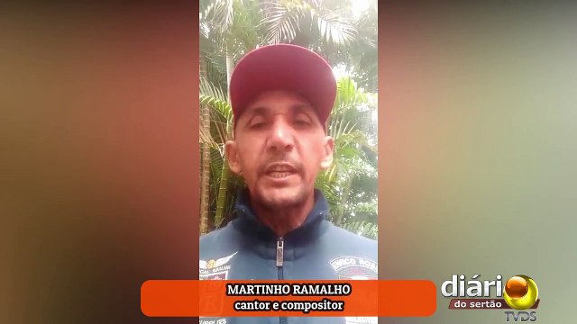 Cantor e compositor do Vale do Piancó cata reciclagem nas ruas de SP e faz apelo para comprar celular
