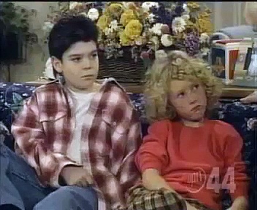 Grace Under Fire - Se2 - Ep09 HD Watch