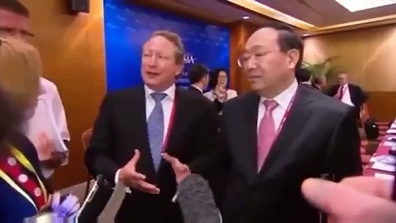 Shaun Micallef's Mad as Hell - Se2 - Ep08 HD Watch