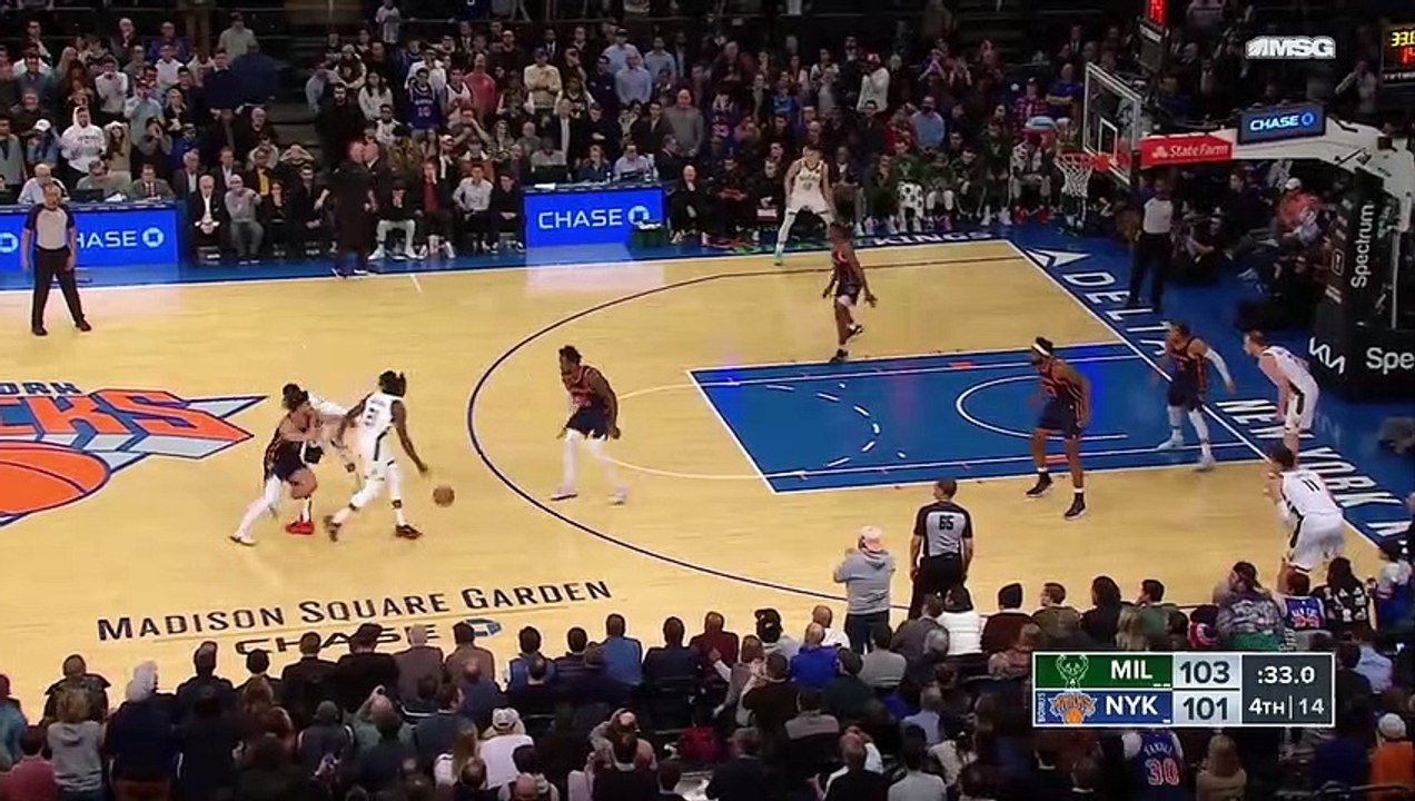 Jrue hits ANOTHER step-back shot to give the Bucks another 4 point lead with 28 seconds left!