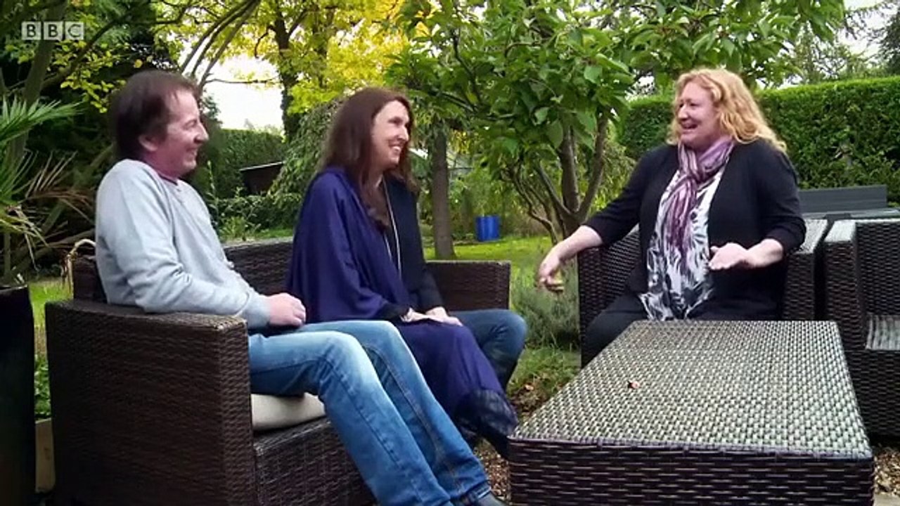 Garden Rescue - Se2 - Ep02 - Wokingham HD Watch