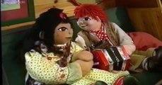 Rosie and Jim Rosie and Jim S03 E006 Musical Instruments