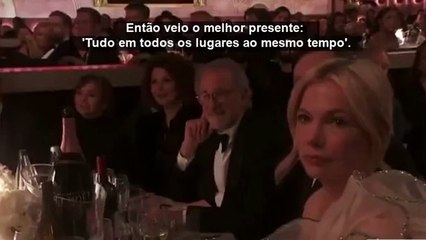 Globo de Ouro: atriz manda um 'cala a boca' em discurso e faz plateia rir