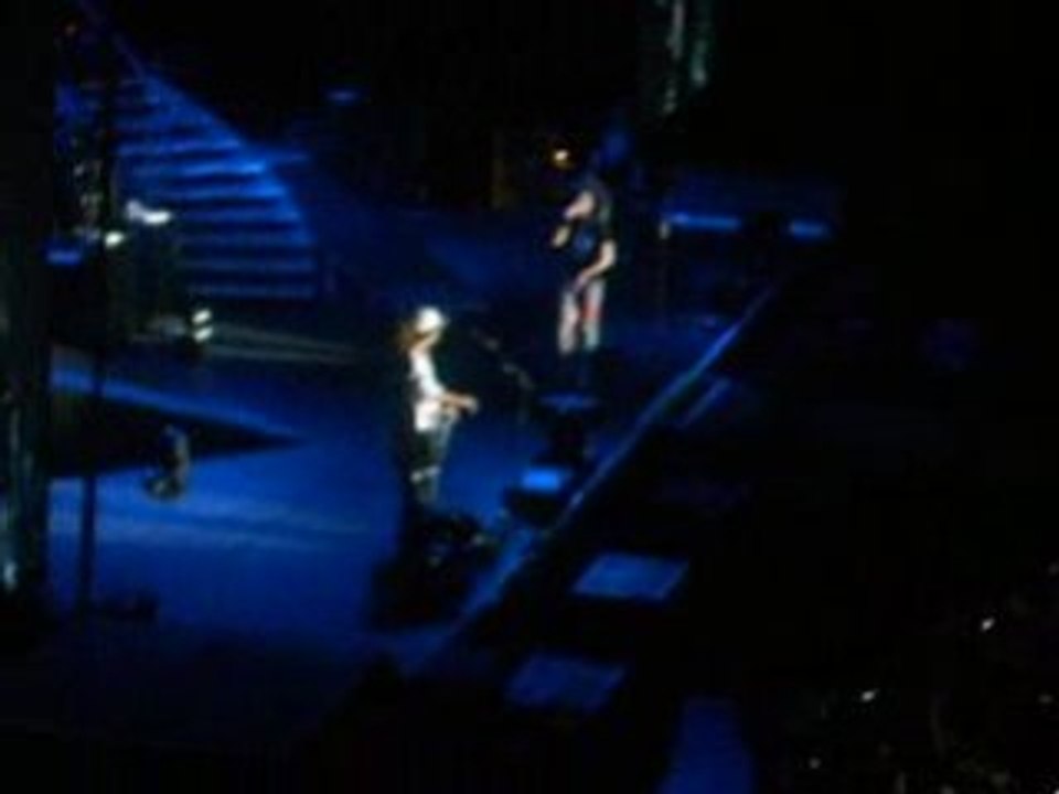Concert Tokio Hotel Paris Bercy - 09/03/08 - Tom vanne Bill