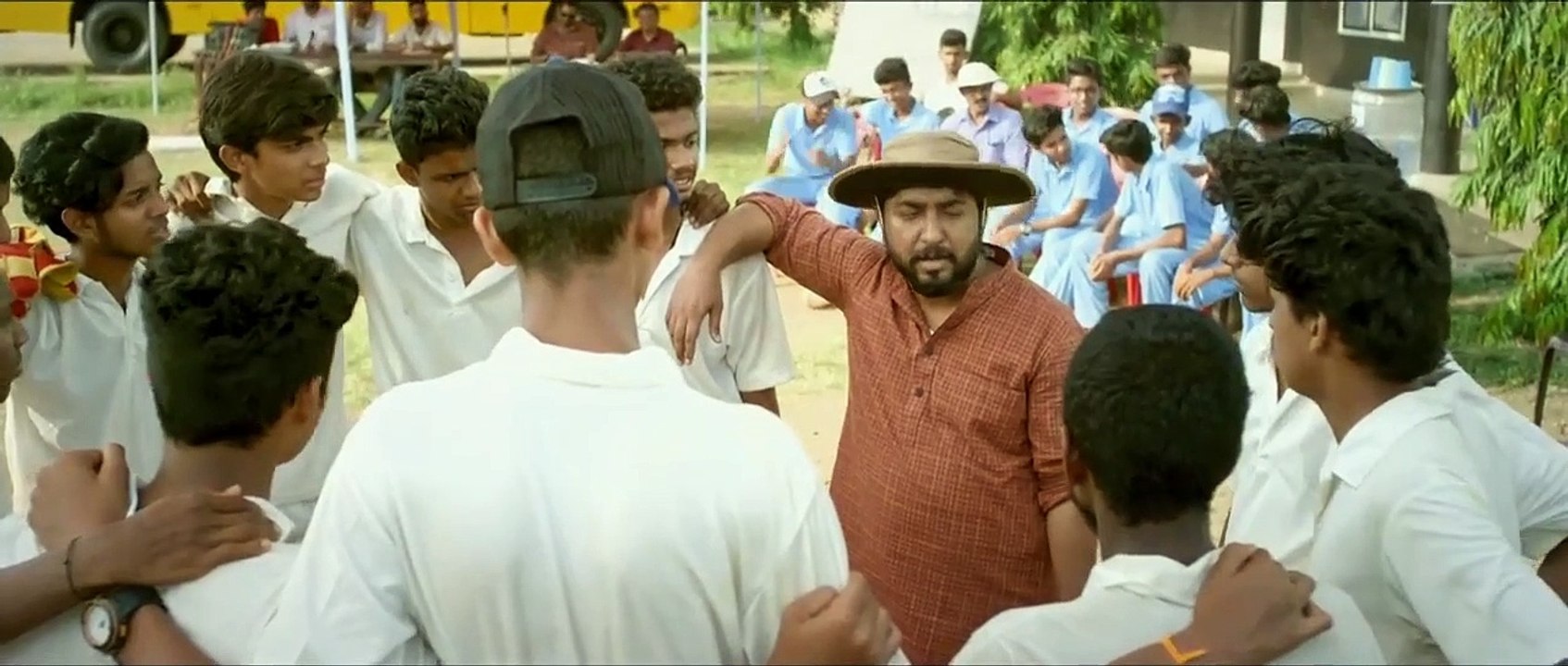 Thanneer Mathan Dinangal Malayalam Movie Part 2