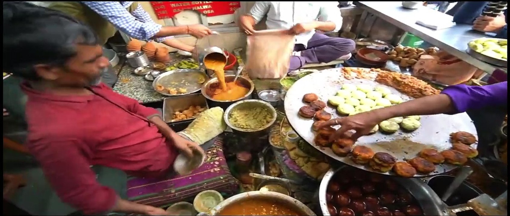 The Spiritual Capital of India - Kashi, Varanasi #GenXTraveltube | Amit Dahiya Travel Videos