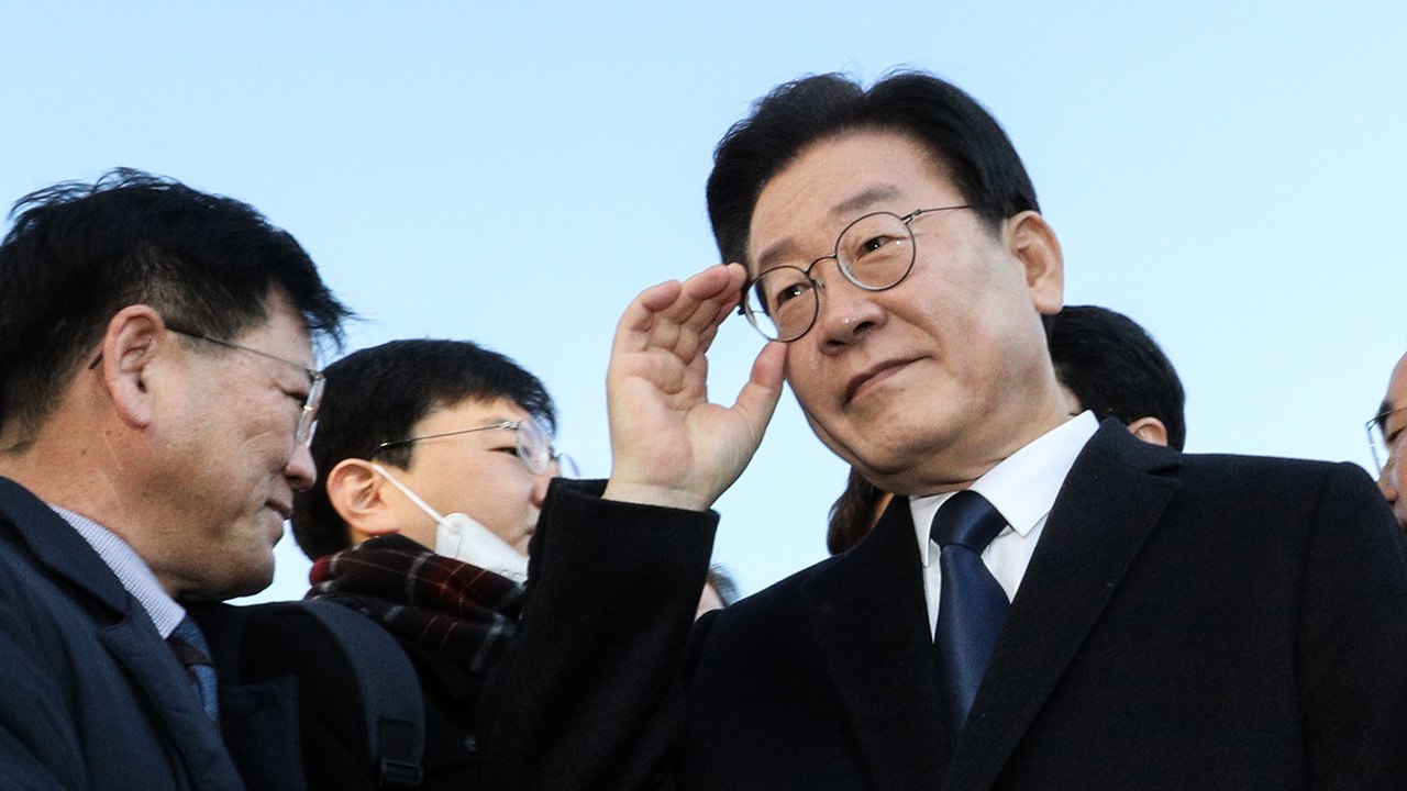 [뉴스큐] 검찰, 소환 통보...이재명 또 포토라인 앞에 설까? / YTN