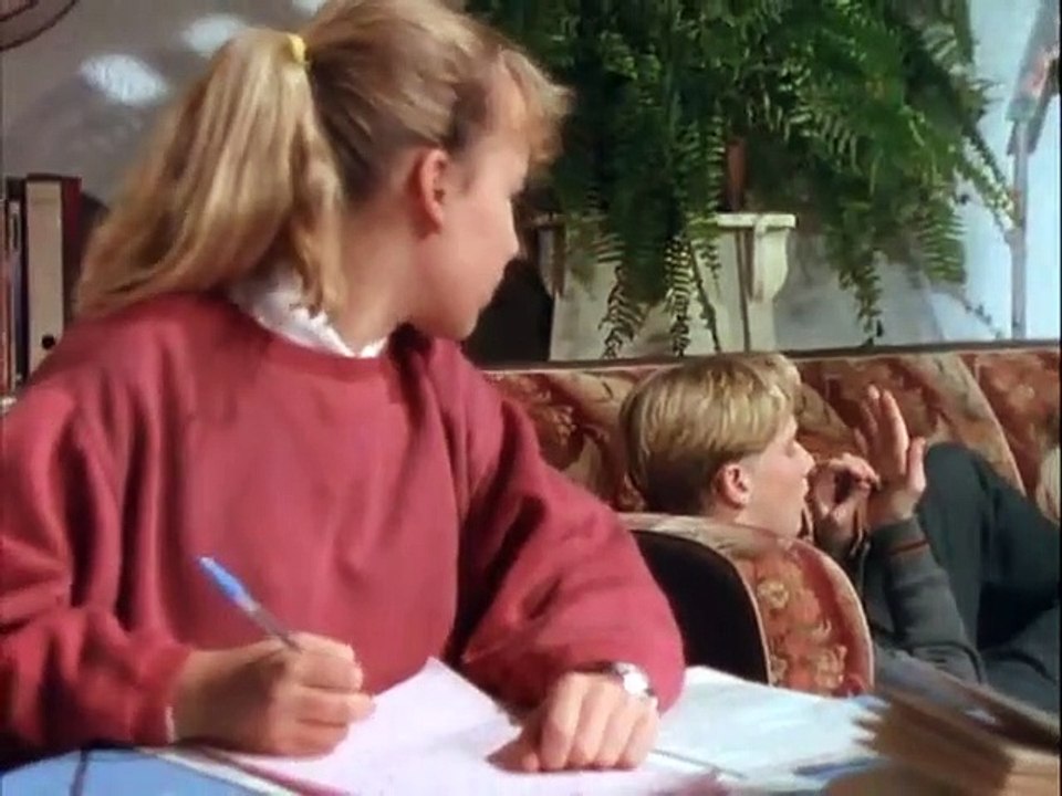 Round the Twist - Se1 - Ep06 HD Watch