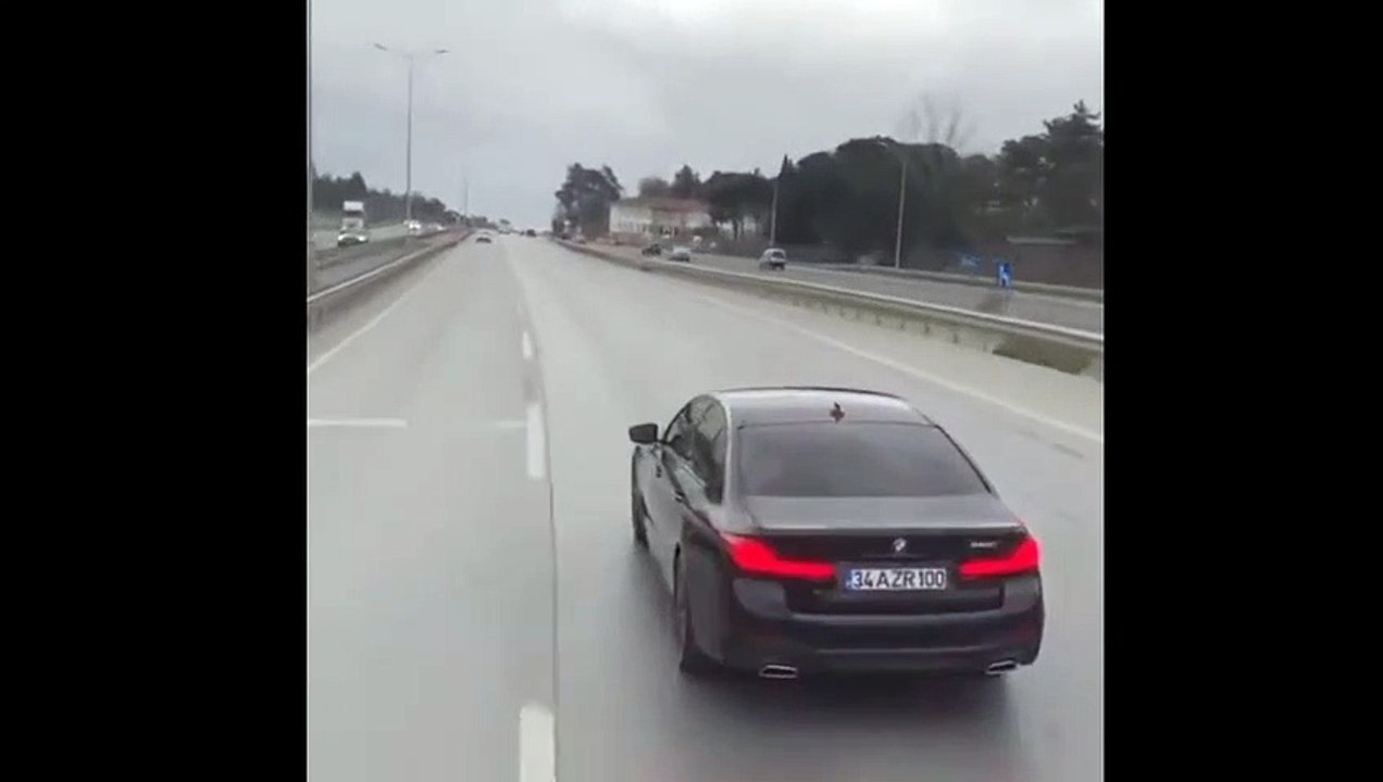 Tır sürücüsü isyan etti! "Sağa geçiyorum, sağa önümü kesiyor; sola geçiyorum, sola önümü kesiyor"