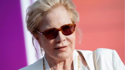 VOICI - Sylvie Vartan : cette humiliation d'une grande actrice qui l’a rendue folle de rage