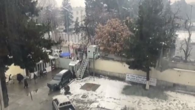 Afghanistan, almeno 20 vittime in un attacco suicida a Kabul