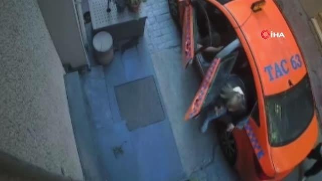 İstanbul'da taksiciden Rus turiste skandal teklif: Unuttuğu telefonuna 100 dolar istedi
