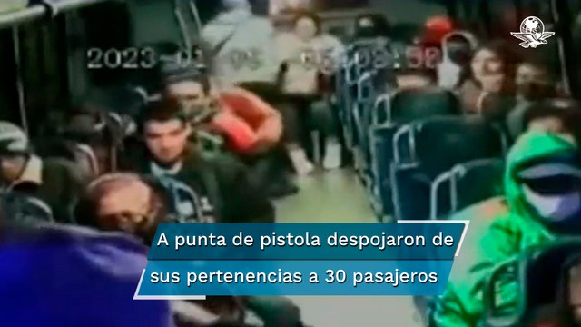 “El que me esconda le voy a volar su pin…”, sujetos asaltan y amenazan a pasajeros de microbús
