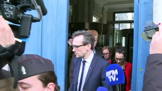 Le député LFI Adrien Quatennens fait son retour à l'Assemblée nationale