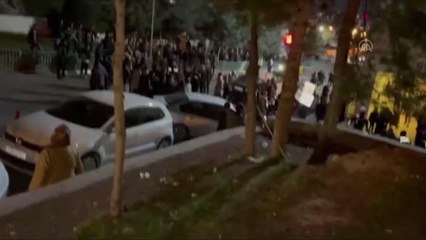 ŞANLIURFA - Hastanede karşılaşan husumetli ailelerin kavgasında 4 kişi yaralandı