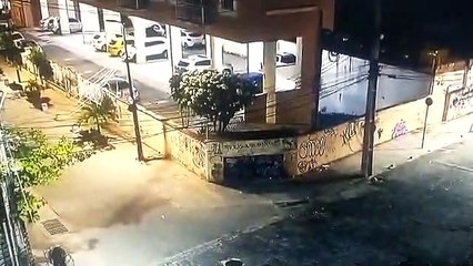 Por videomonitoramento, Guarda Municipal flagra furto de fio de cobre na Praia de Iracema