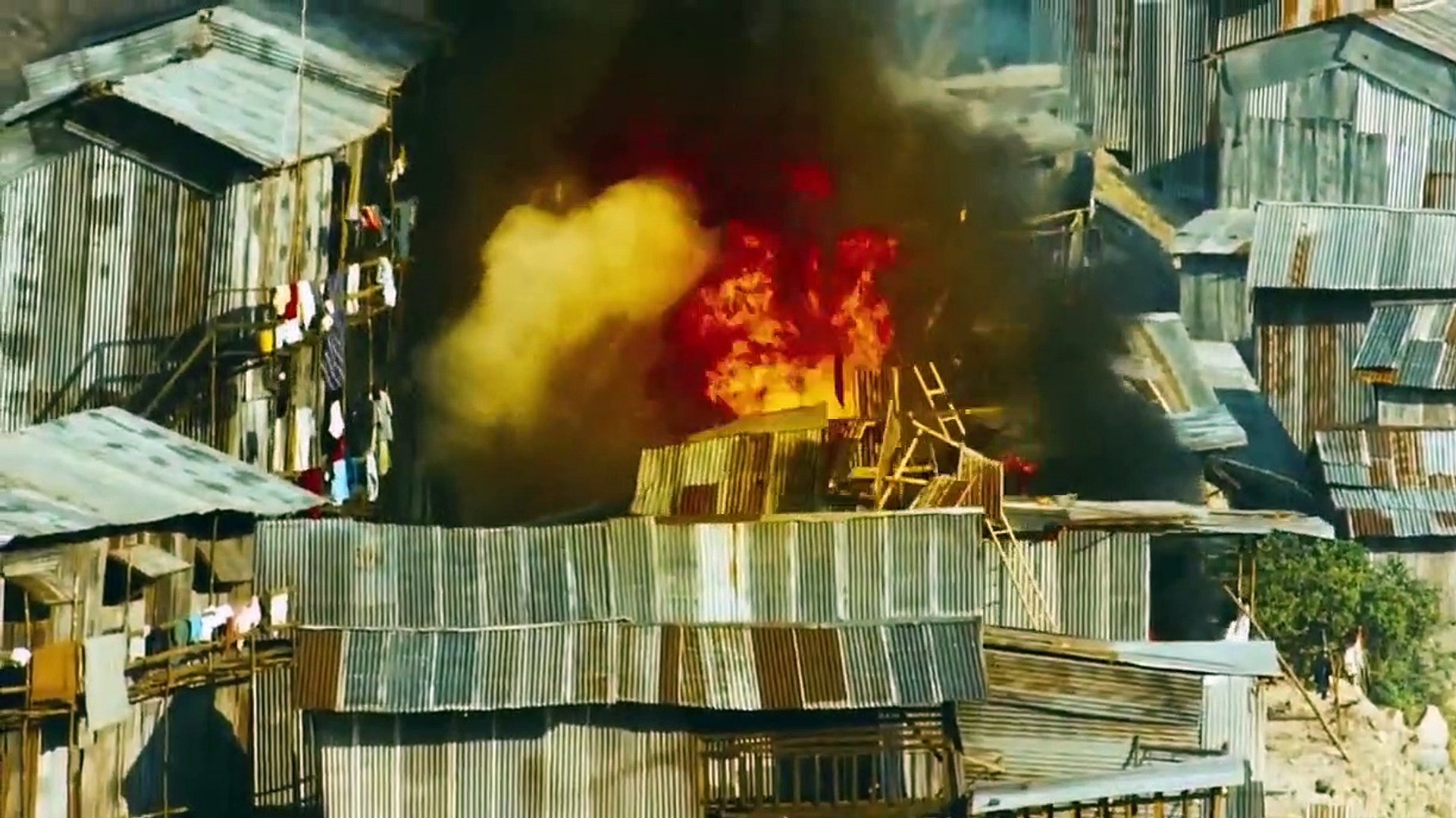 Nascido Para Lutar: Um clássico do cinema tailandês, que mistura trama policial e muita luta 