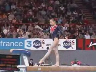 Emilie Le Pennec à la poutre