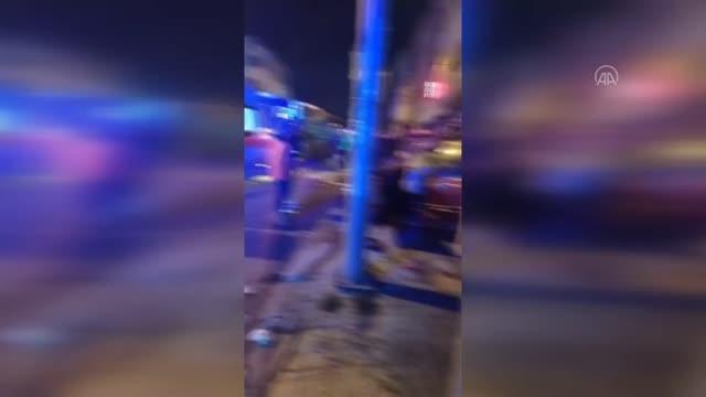 Ümraniye'de otomobil ile İETT otobüsünün karıştığı kazada 5 kişi yaralandı