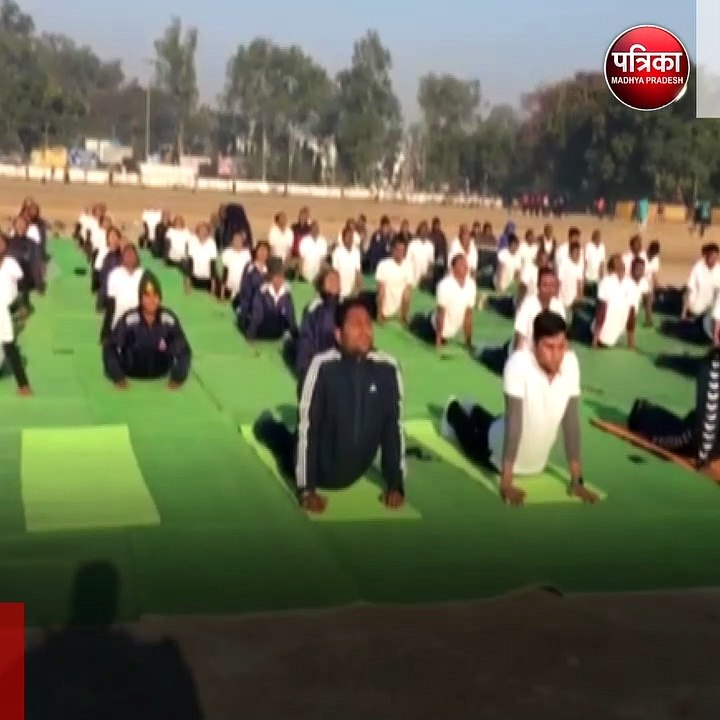 बैतूल:- स्वामी विवेकानन्द के जन्म-दिवस पर हुआ सामुहिक सूर्य नमस्कार