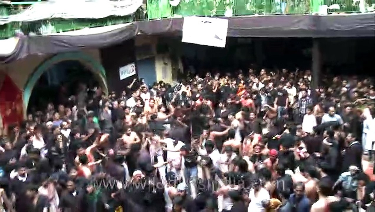 Religious ritual of lashing on Muharram
