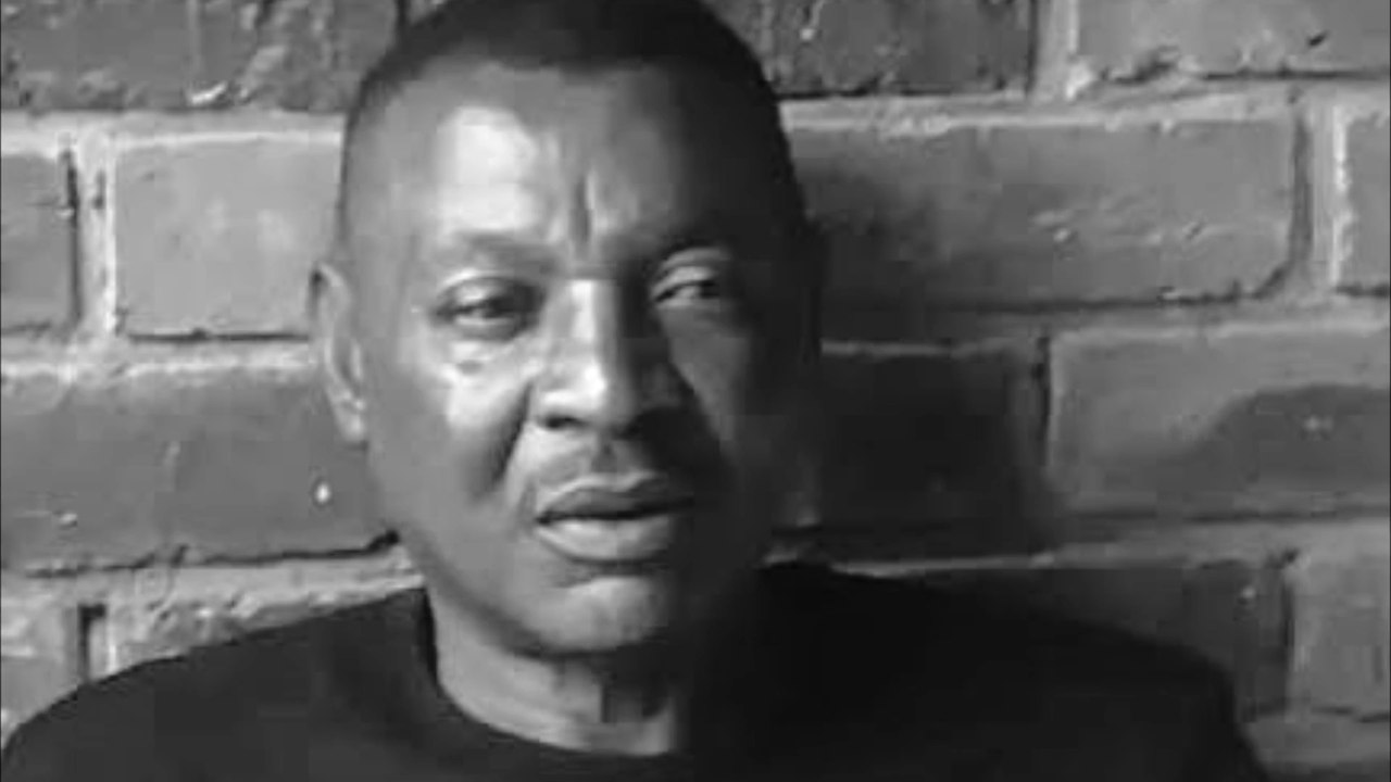 Fußballstar von eigenen hunden zerfleischt