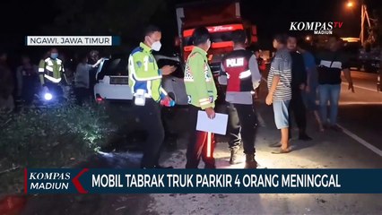 Mobil Tabrak Truk Parkir 4 Orang Meninggal