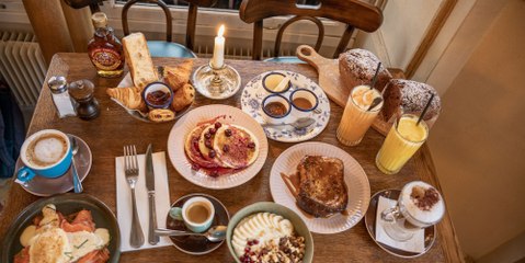 Discover the Best Brunch at Le Louis Philippe in Paris 🥐