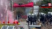 Almanya'da polis, maden köyündeki çevrecilere müdahale etti