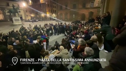Firenze, una piazza intera canta De Andrè a 24 anni dalla sua morte
