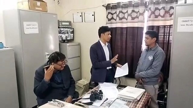 Deputy Director's team reached the district hospital and saw the equipment
