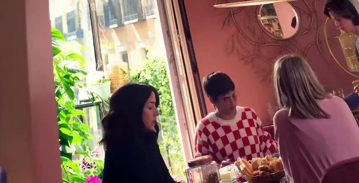 The House of Flowers S02 E01