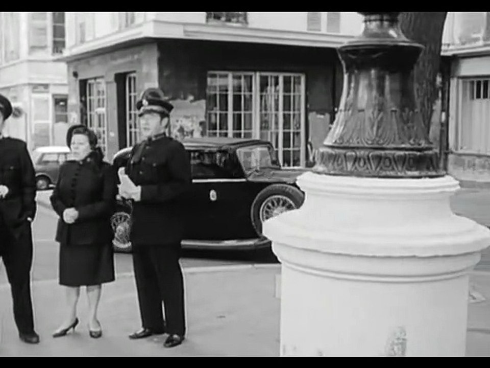 Graf Yoster gibt sich die Ehre  S01E05 - Zwischen den Fronten