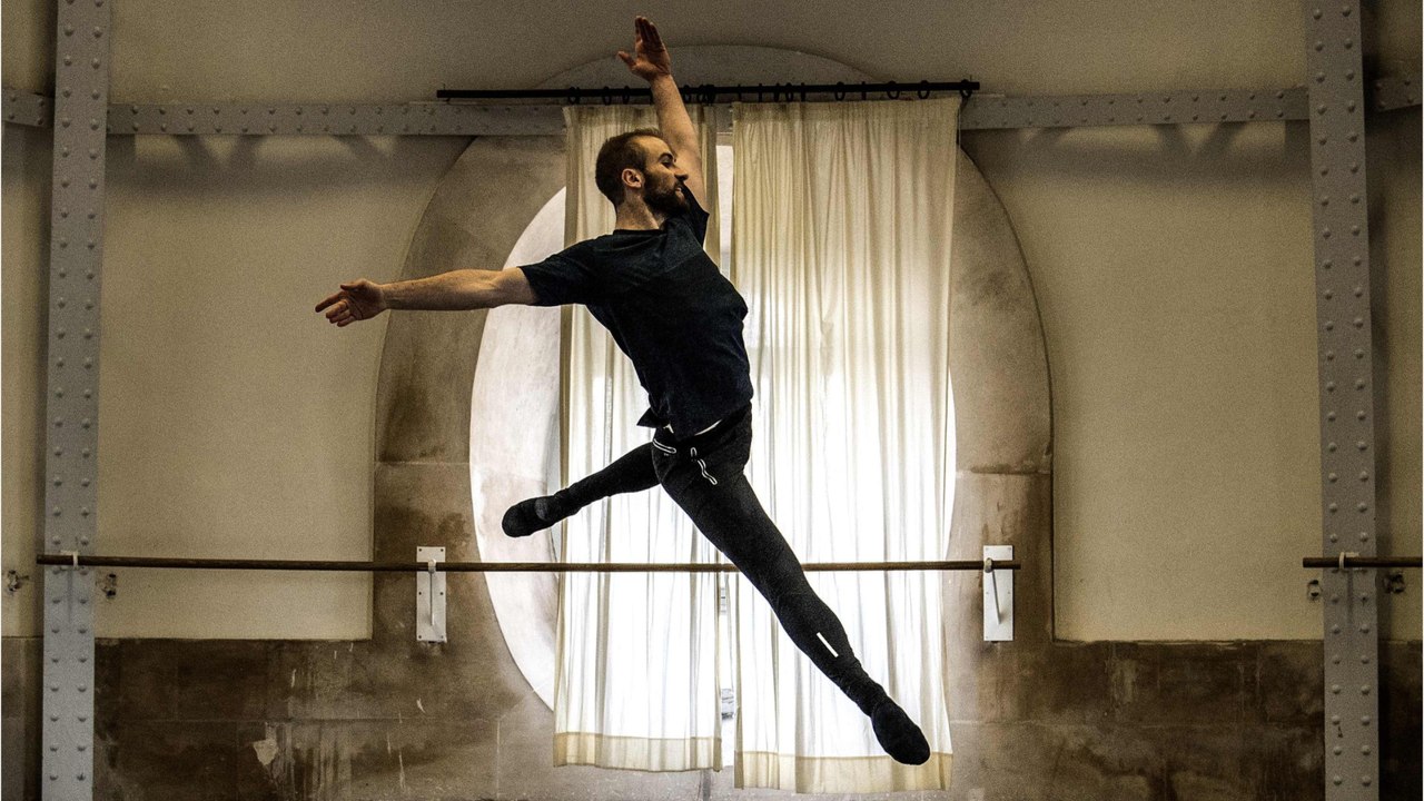 VOICI : Danse avec les stars : Bilal Hassani et François Alu écartés du jury pour la prochaine saison ?