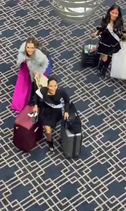 Hoa hậu Ngọc Châu được fan quốc tế chào đón sau đêm bán kết thành công