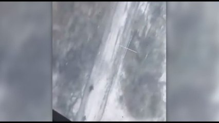 Ucraina, russi a Soledar ripresi dall'alto "come formiche"