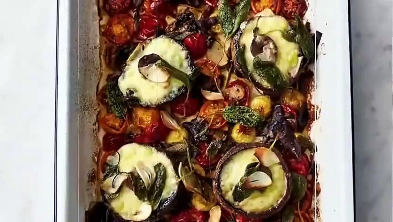 Jamie's Quick and Easy Food - Se2 - Ep03 - Crispy Sea Bass $$ Sweet Chicken Surprise HD Watch