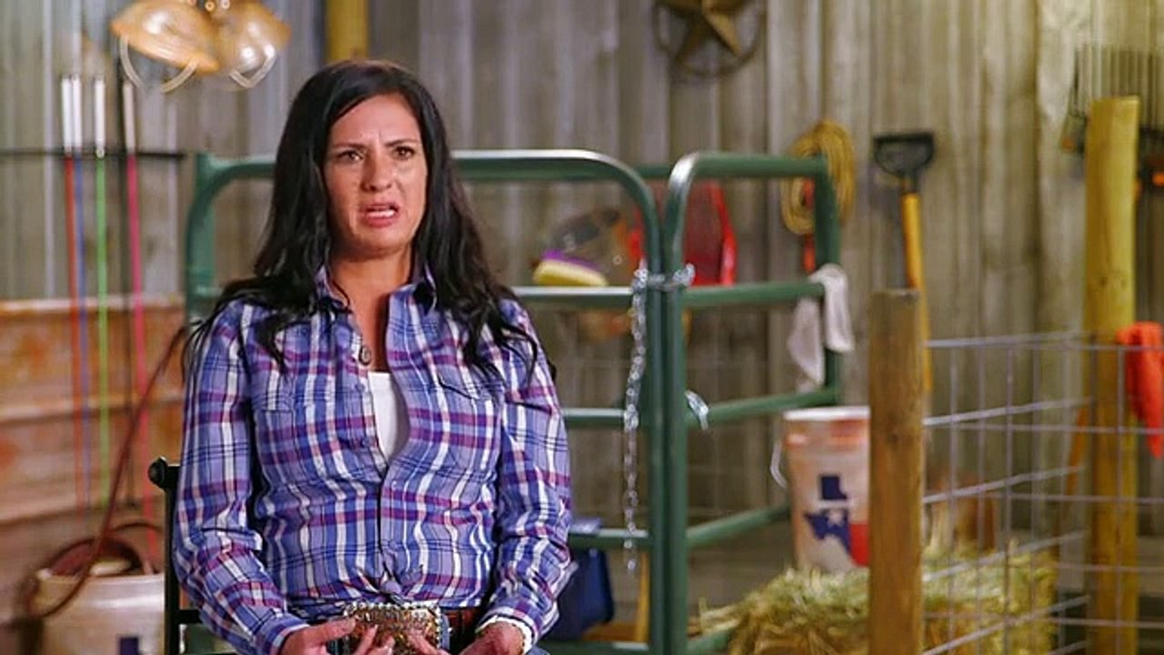 Pig Royalty - Se1 - Ep07 - It's All About the Kids HD Watch