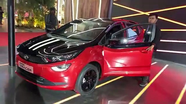 Auto Expo 2023: Tata Stall Walkaround | Promeet Ghosh | HINDI DriveSpark