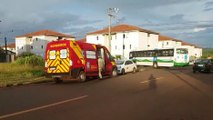 Vítima de acidente envolvendo ônibus do transporte coletivo é socorrida pelo Siate no Riviera