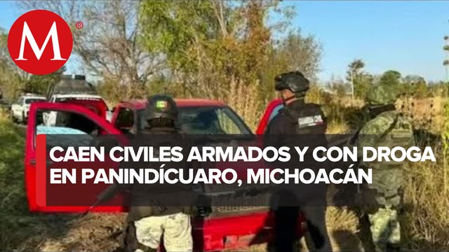 Autoridades aseguraron un vehículo con drogas y armas en Michoacán