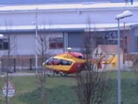 Hélicoptère EC145 incendie CSP Moussy le neuf