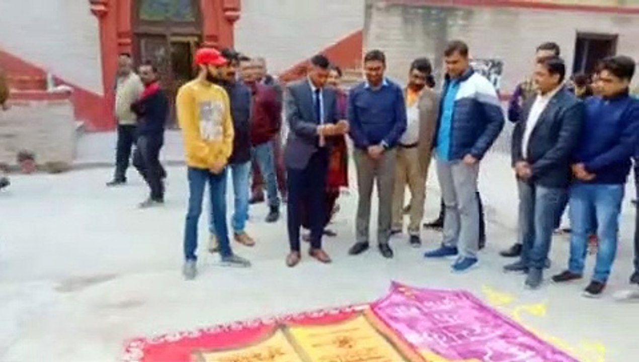 छायाचित्रों की प्रदर्शनी का आगाज, देखें वीडियो