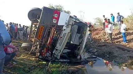 Download Video: Uncontrolled bus acident bike rider died