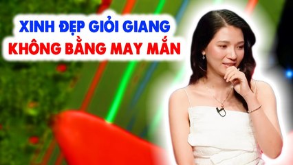 Gái Xinh Ngân hàng Khóc sướt mướt vì chưa quên Tình cũ, Mong có người Bù đắp Yêu Thương