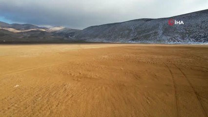 Yağış yeterli olmayınca Karagöl tamamen kurudu