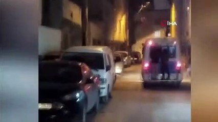 Bursa’da tehlikeli yolculuk! O anlar kamerada