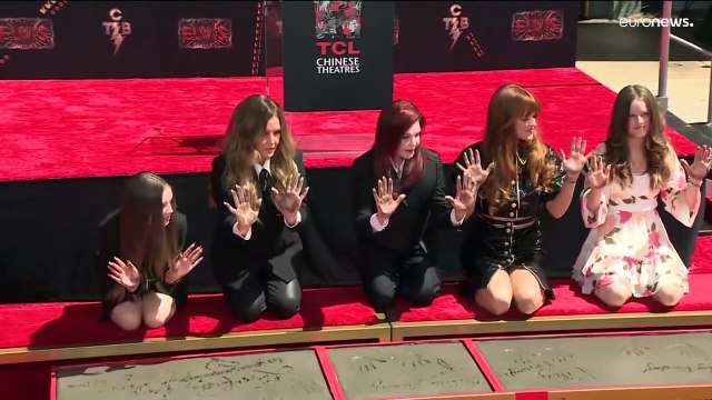 Умерла Лиза Мари Пресли, единственная дочь короля рок-н-ролла