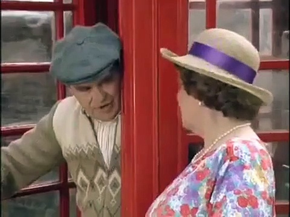 Keeping Up Appearances - Se5 - Ep08 HD Watch